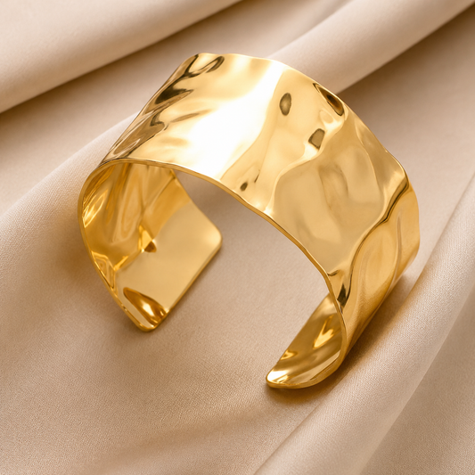 Sculpted Gold Elegant Bracelet