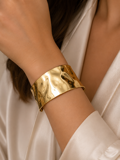 Sculpted Gold Elegant Bracelet
